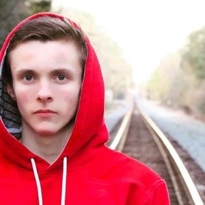 Meet your Posher, Ty